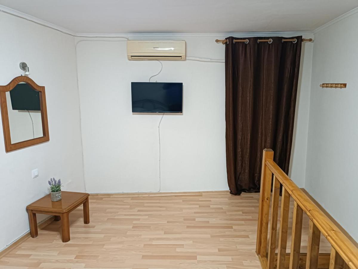 Two-Storey Maisonette Next To The Port Mantouki Exterior foto